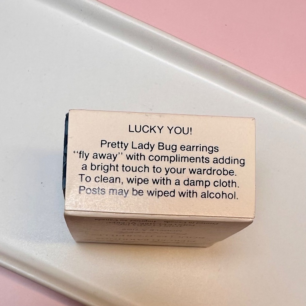 Vintage Avon ladybug earrings - Picture 6 of 7